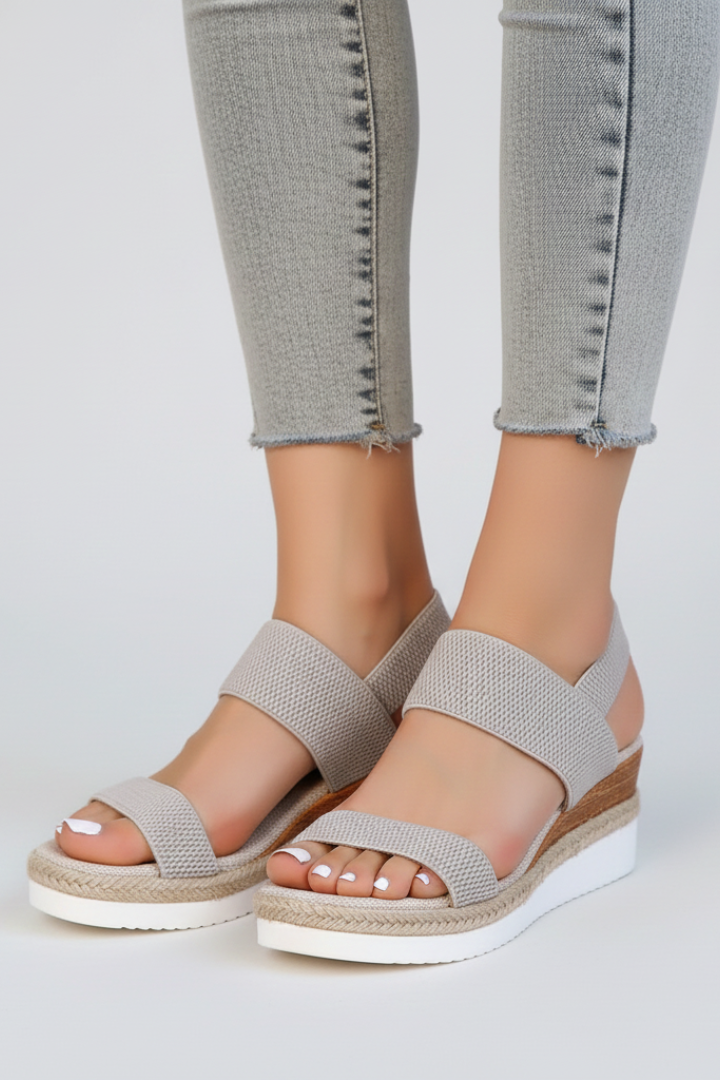 Lina | Eleganta Sandaler med Förhöjd Sula och Stretchig Passform