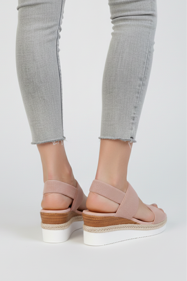 Lina | Eleganta Sandaler med Förhöjd Sula och Stretchig Passform