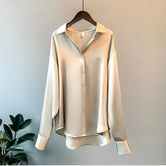 Evelina | Elegant Knappblus för Våren