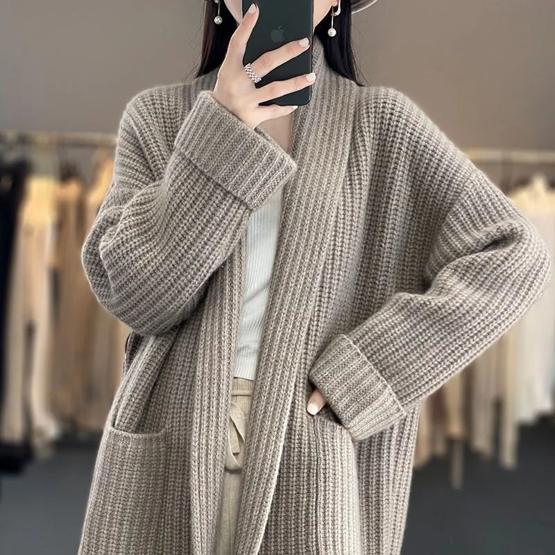 Alva | Elegant och mjuk cardigan för lagspelsstil