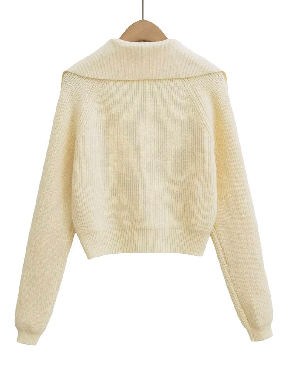 Elegant kort cardigan med krave og udsøgte detaljer