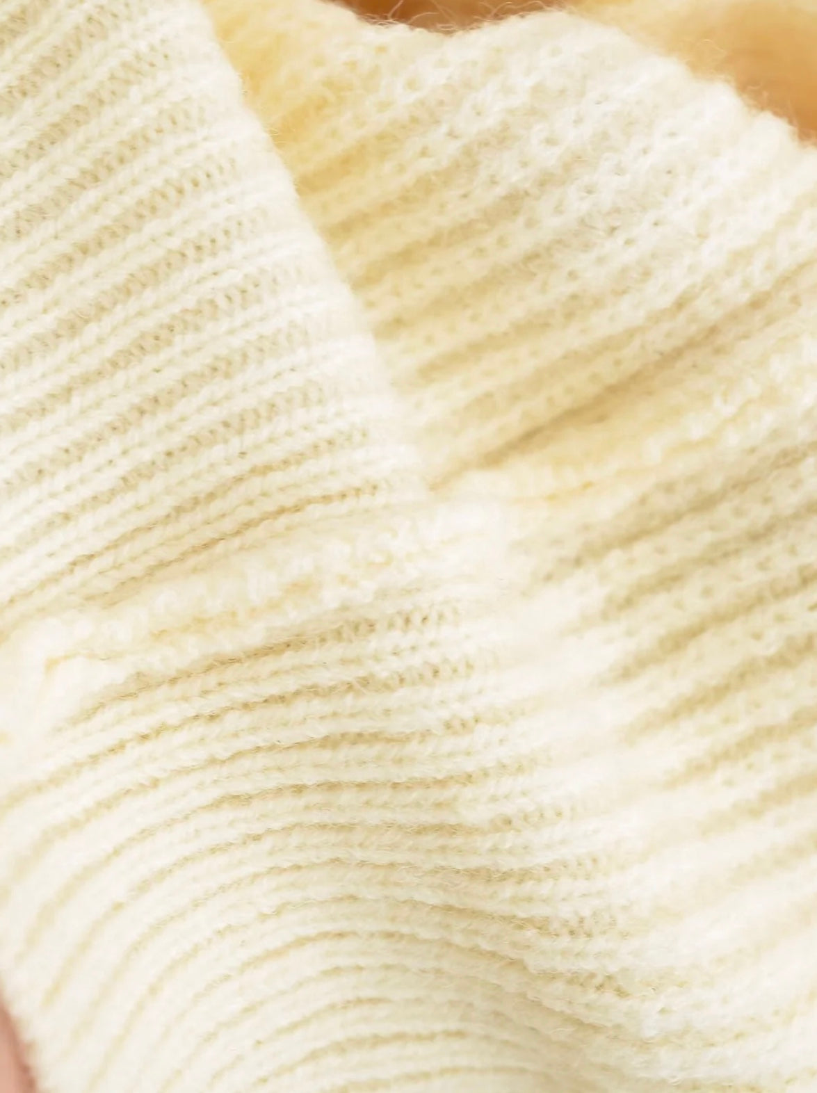 Elegant kort cardigan med krave og udsøgte detaljer