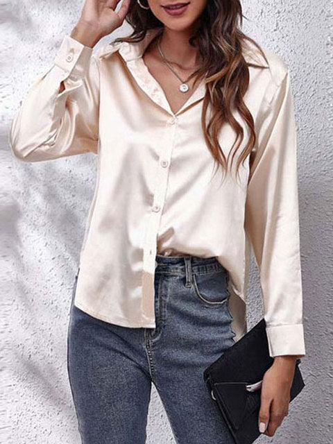 Damblus i satinlook med lång ärm – elegant design