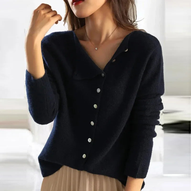 Ginevra | Elegant Rundhals-Pullover med Knappdetaljer