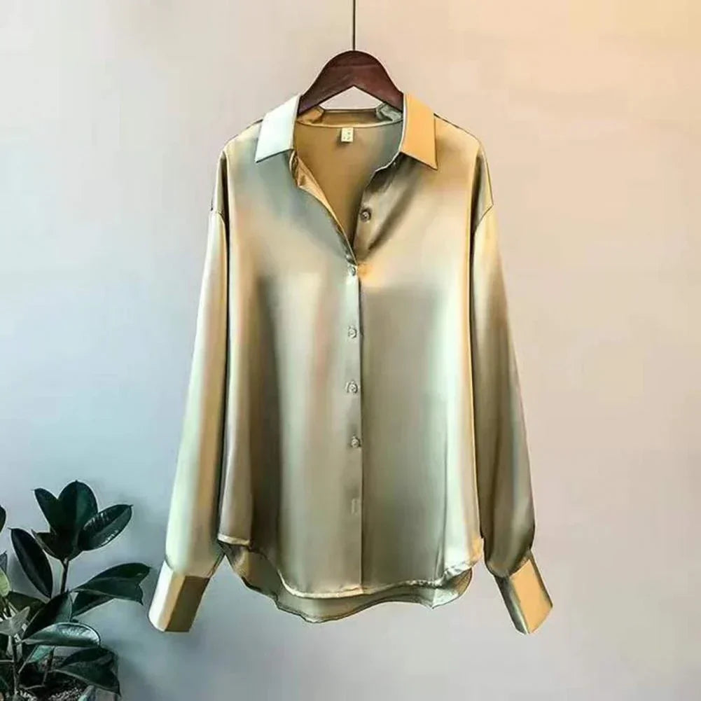 Luna | Elegant blus med knappar för en modern look