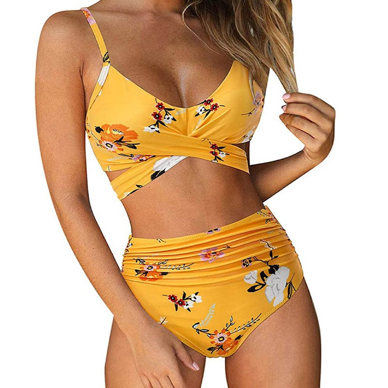Högbensade Bikiniset för Varmt Väder