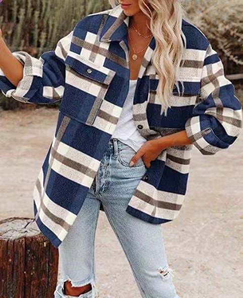 Trendy Karohem med Lila Touch för Enastående Stil