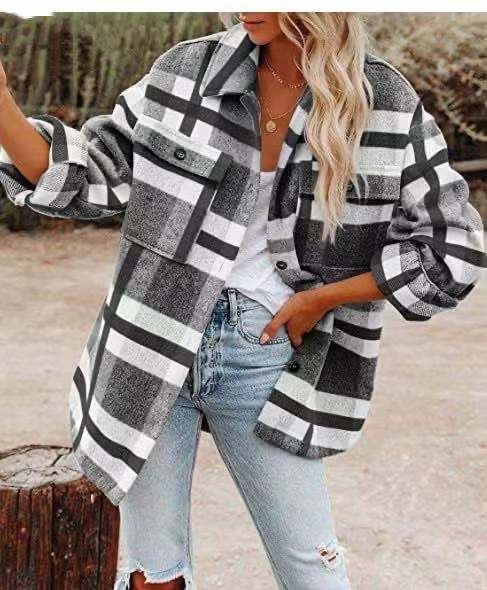 Trendy Karohem med Lila Touch för Enastående Stil