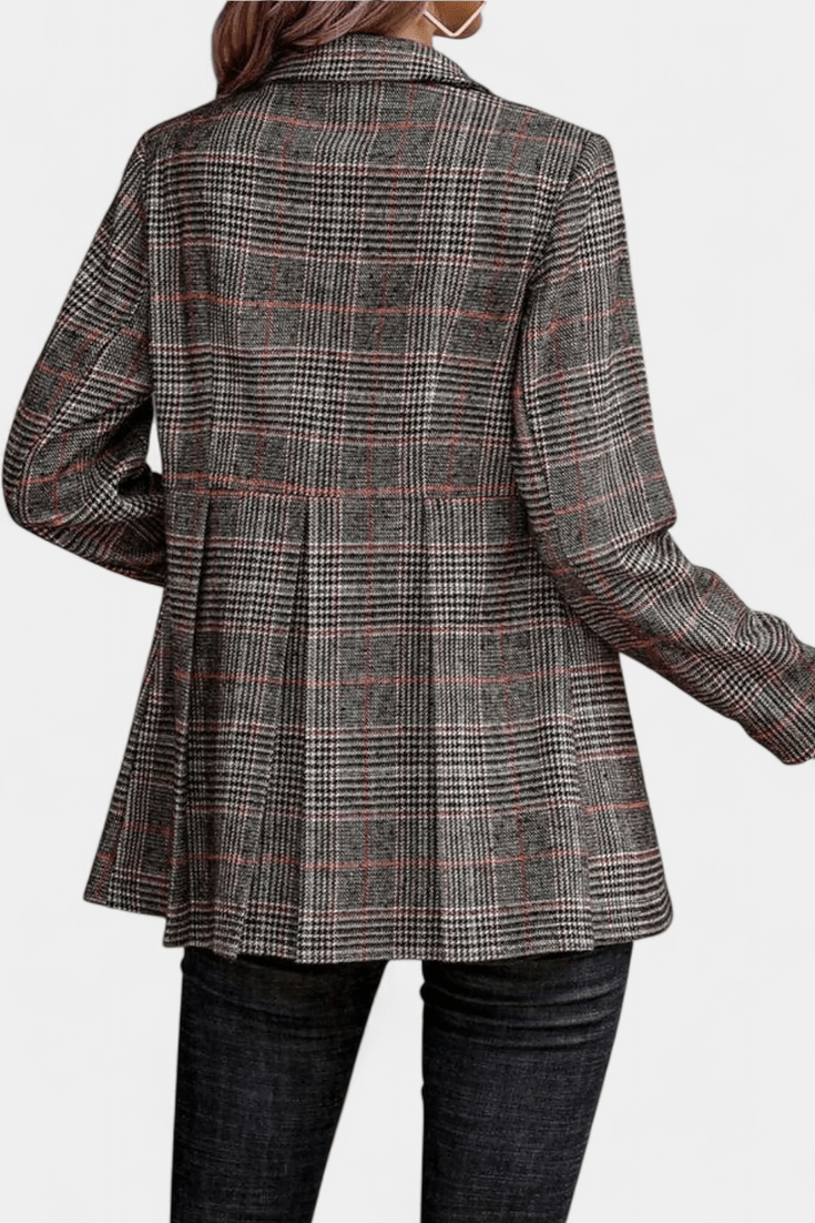 Klassisk Ternet Blazer med Elegant Snit – Dit Nye Gå-til Stykke