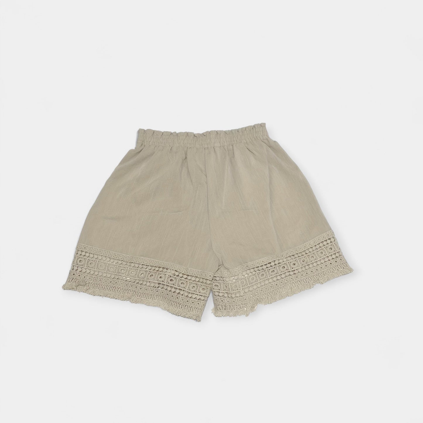 Somriga shorts med bohemiskt broderi – Lätt och elegant
