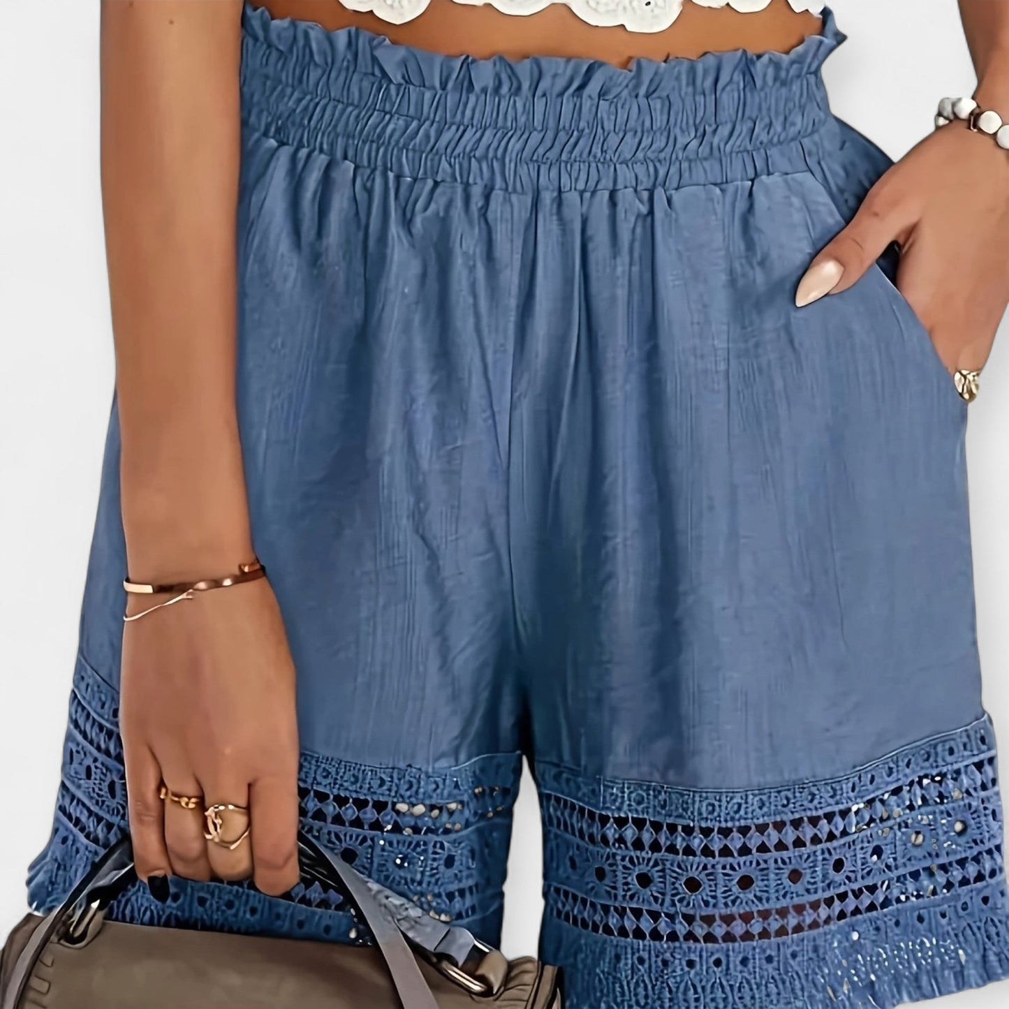 Somriga shorts med bohemiskt broderi – Lätt och elegant