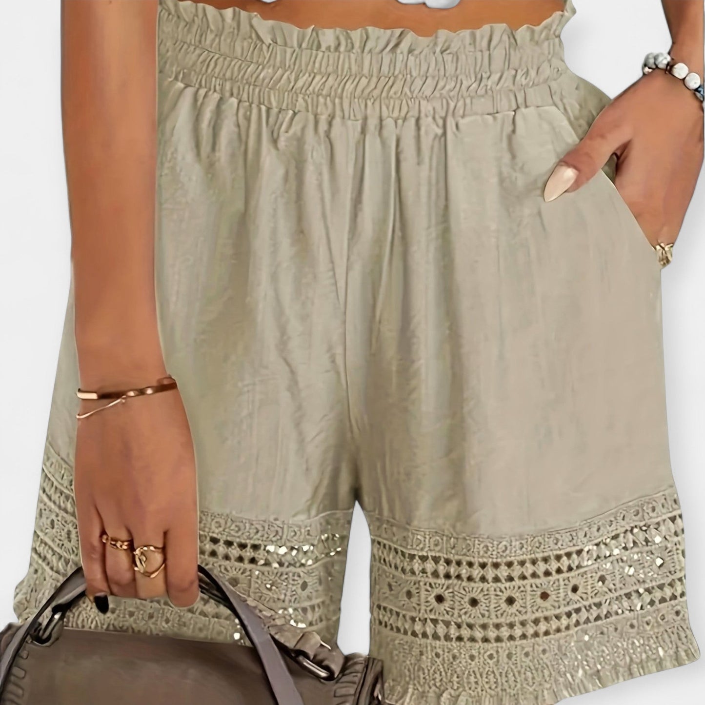 Somriga shorts med bohemiskt broderi – Lätt och elegant