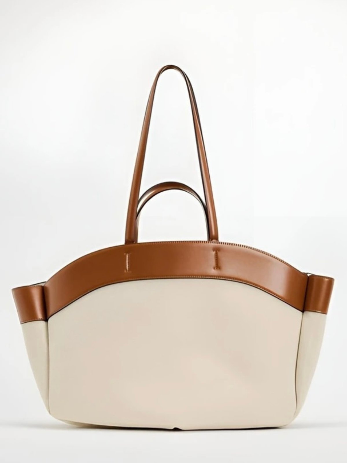 Luxe Tote | Stilsäker och tidlös canvasväska med läderdetaljer