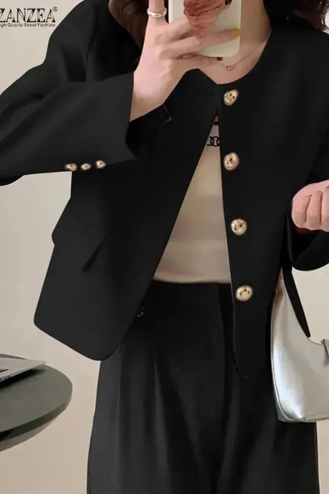 Korte Blazer med Rundede Knapper og Stilfuldt Design