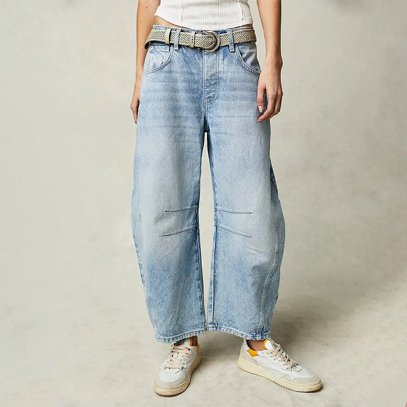 Moderna Jeans med Barrel Leg och Vintage-Estetik