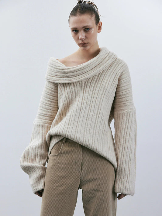 Ellora | Oversized Tröja med Hög Krage