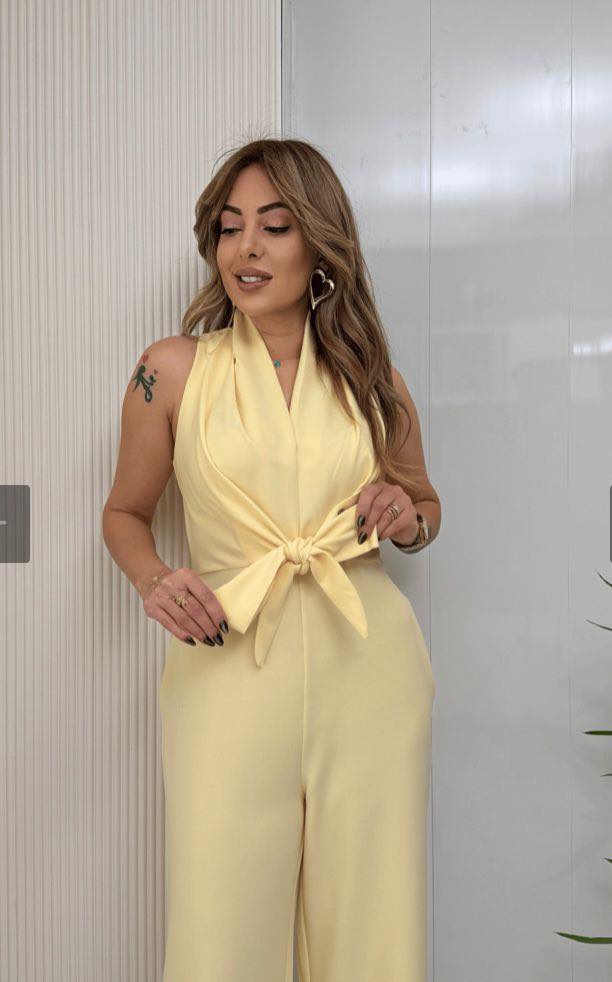 Stilren Jumpsuit för Enastående Uttryck