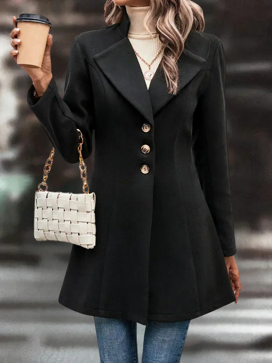 Dame mellemlang langline frakke med reverskrave – elegant overgangsfrakke