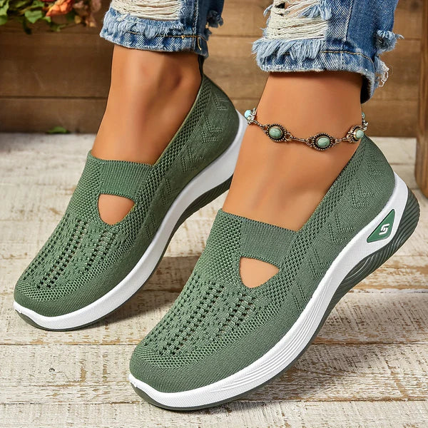 Elysia | Trendiga Slip-On Sneakers för Enkelt Style