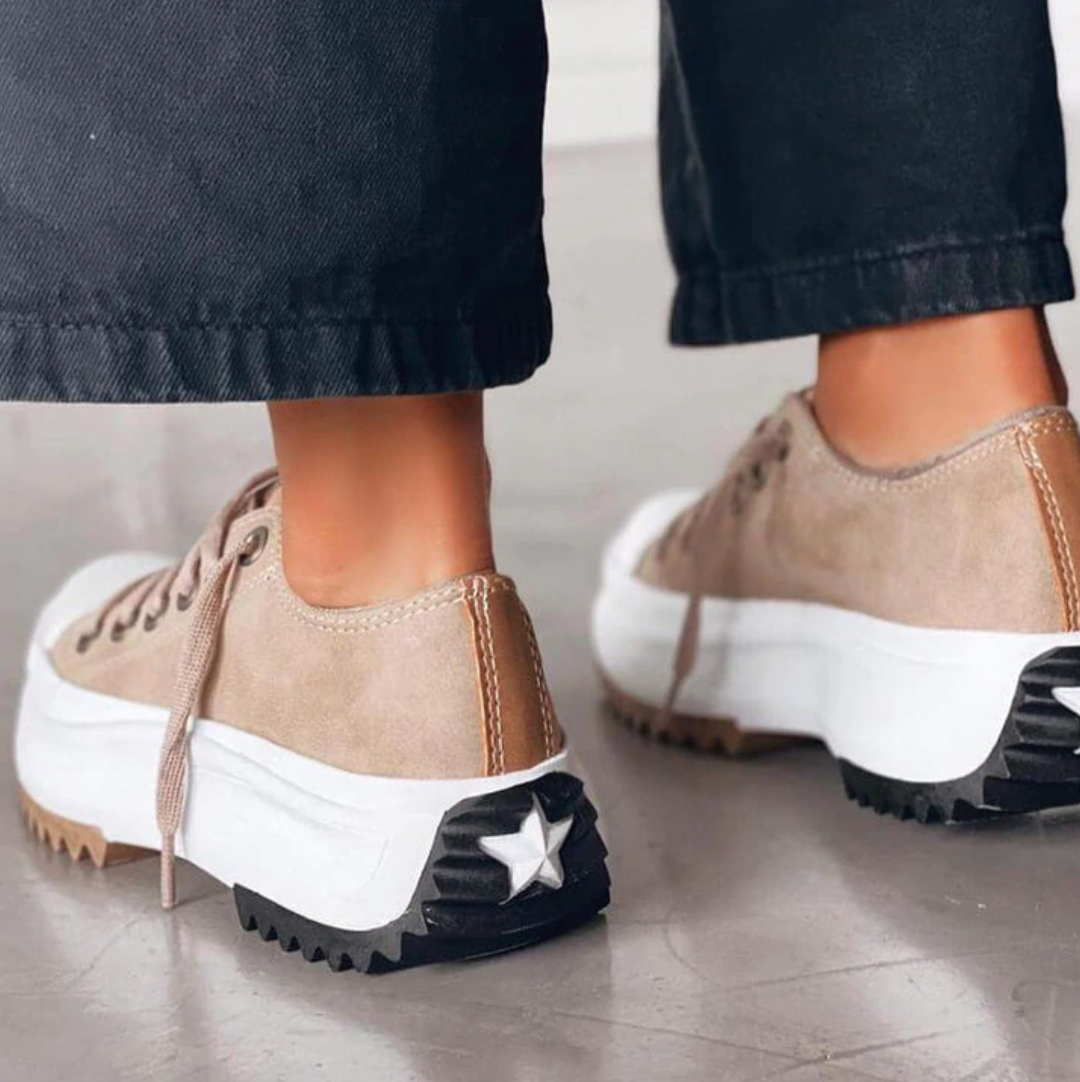 Tyra | Elevate Ditt Utseende med Stiliga Sneakers