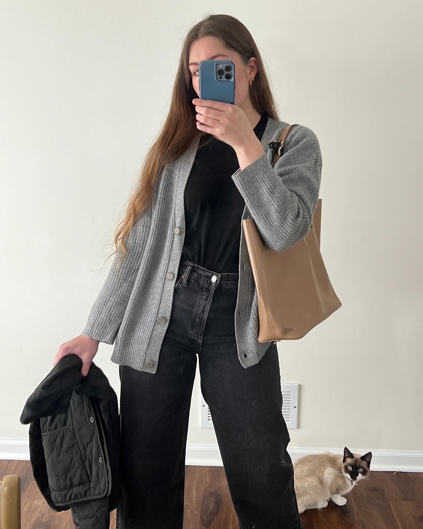 Dame Oversize Strikjakke med Knappet Komfort og Stil