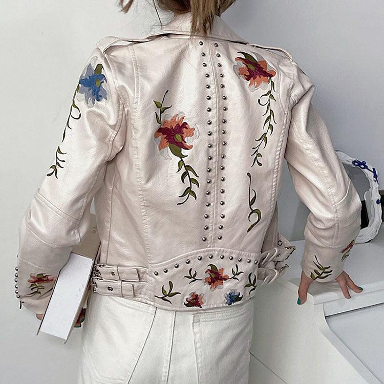 Blominspirerad läderjacka med en twist