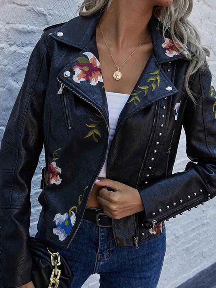 Blominspirerad läderjacka med en twist