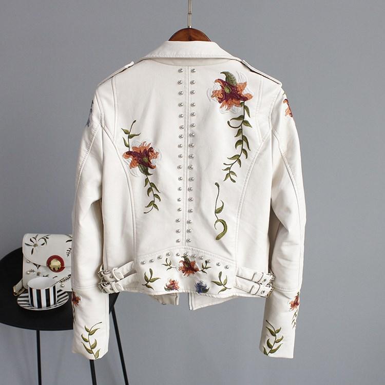 Blominspirerad läderjacka med en twist