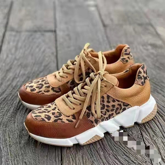 Vivara | Trendiga Sneakers för Damer med Leotyg och Snörning