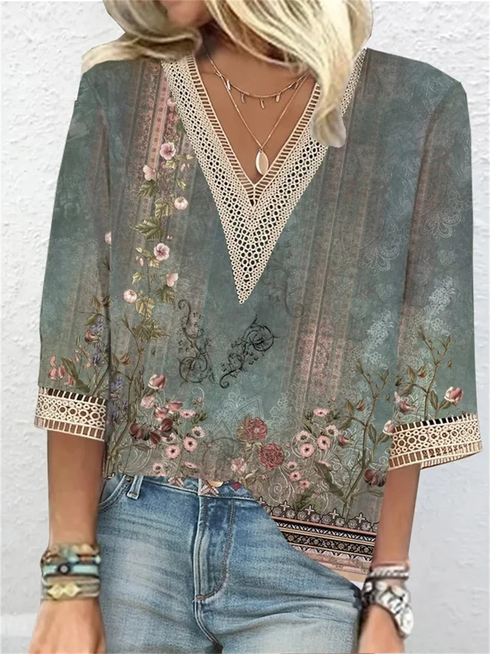 Elara | Elegant Sommartopp med V-hals