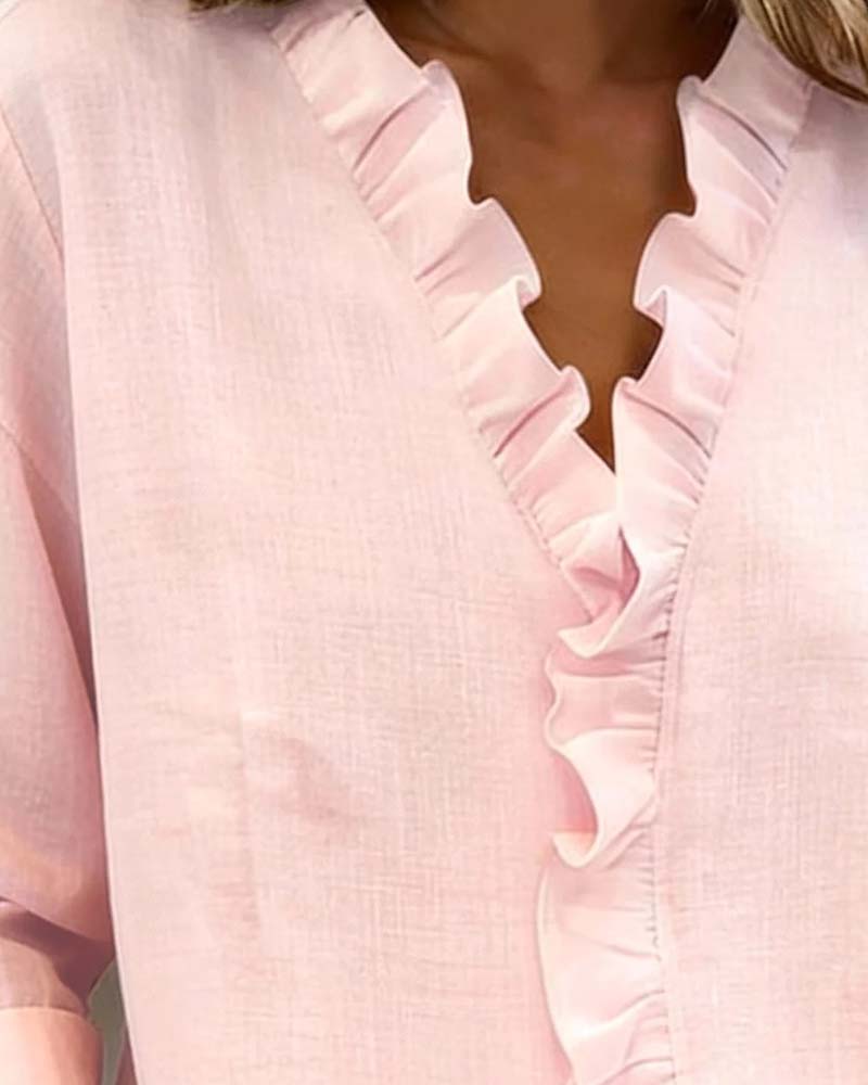 Sophie | Elegant Blus med V-ringning och Volanger