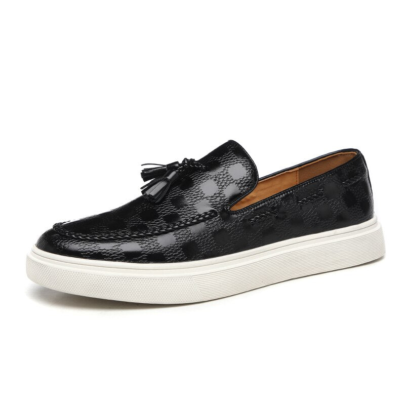 Stilrena Skor för Män | Trendiga Quasten-Loafers med Urban Känsla