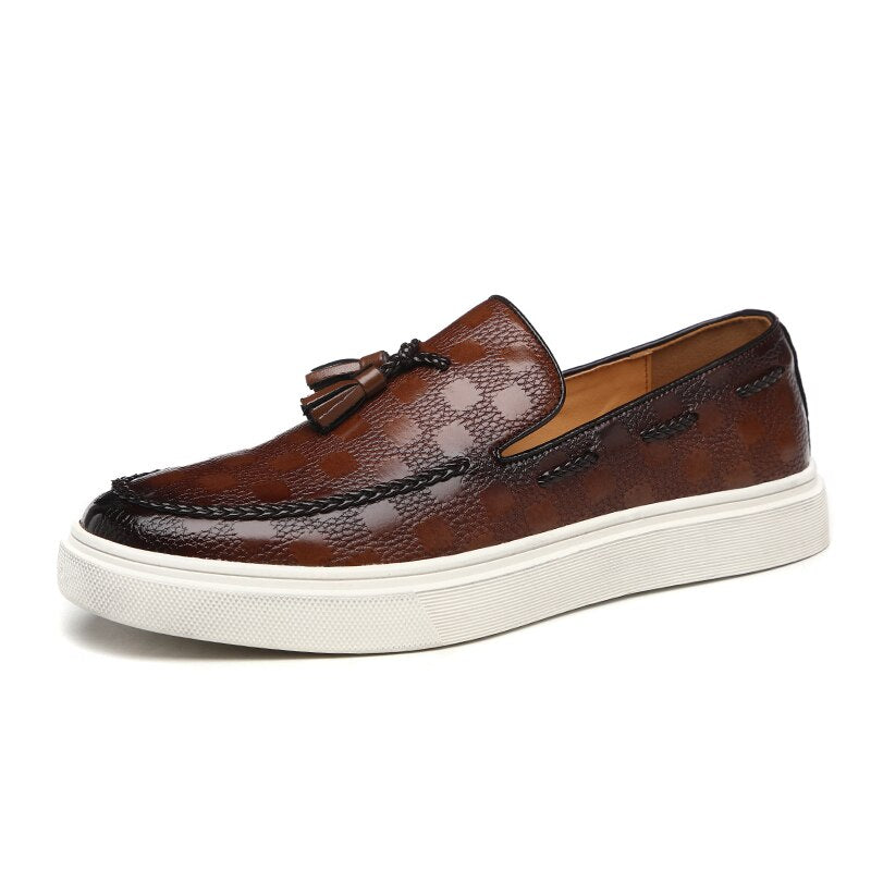 Stilrena Skor för Män | Trendiga Quasten-Loafers med Urban Känsla