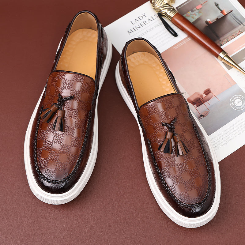 Stilrena Skor för Män | Trendiga Quasten-Loafers med Urban Känsla