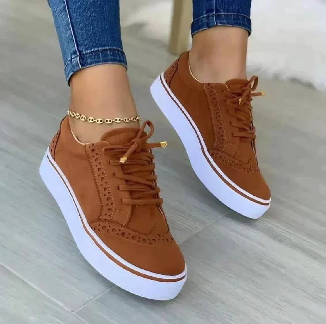Astrid | Eleganta ortopediska lädersneakers