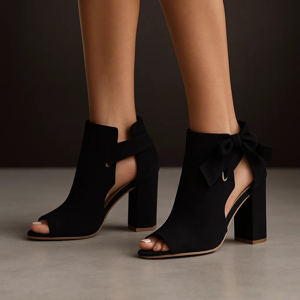 Sofia | Förtrollande Peeptoe-Sandaler med Dekorativ Knytning