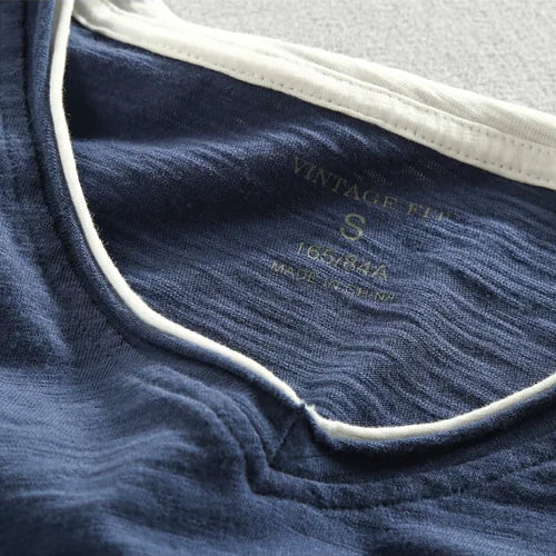 Elysia | Tidlös Långärmad T-shirt för Stiliga Stunder