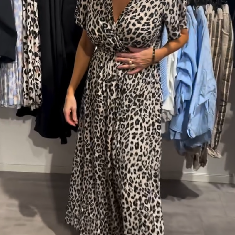 Elegant Maxiklänning med Invecklad Design och Djurmönster