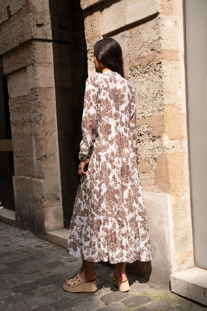Blomstrande Maxi Klänning – Romantisk Boho-Estetik