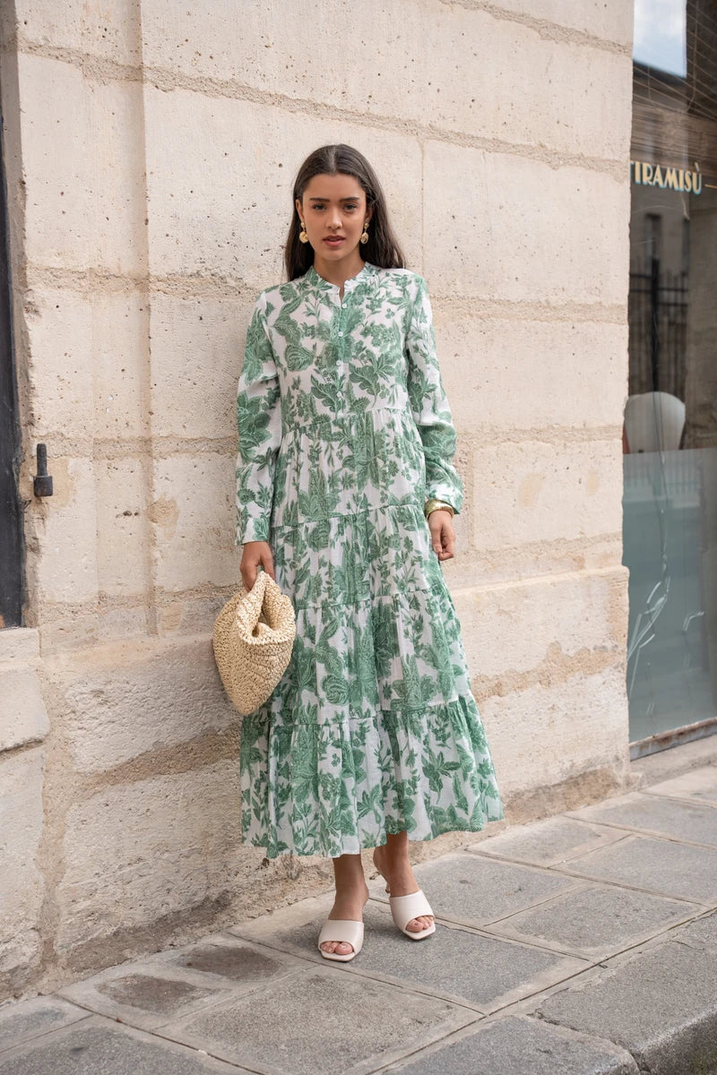 Blomstrande Maxi Klänning – Romantisk Boho-Estetik