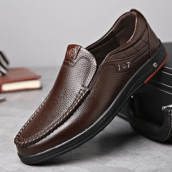 Herr Slip-On Skor i Äkta Läder – Stil och Komfort