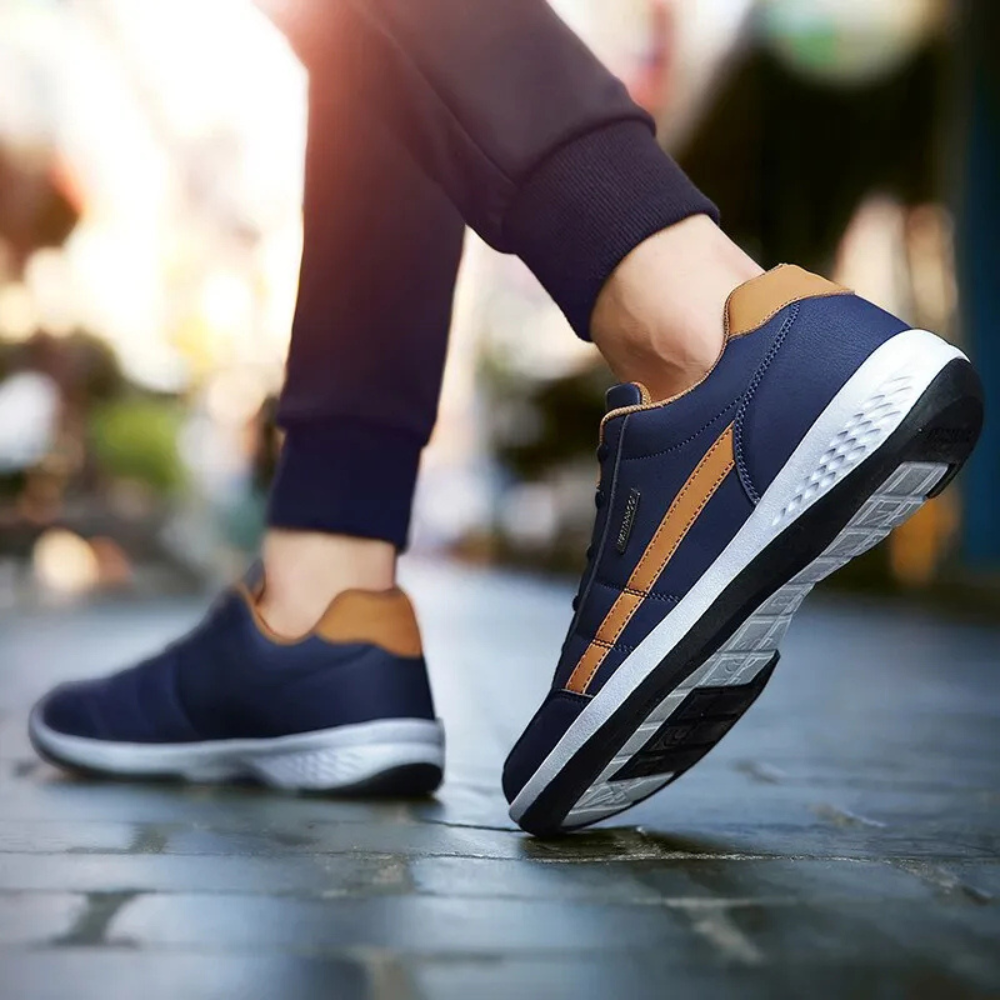 Stilfulla sneakers i läder med ortopediskt stöd