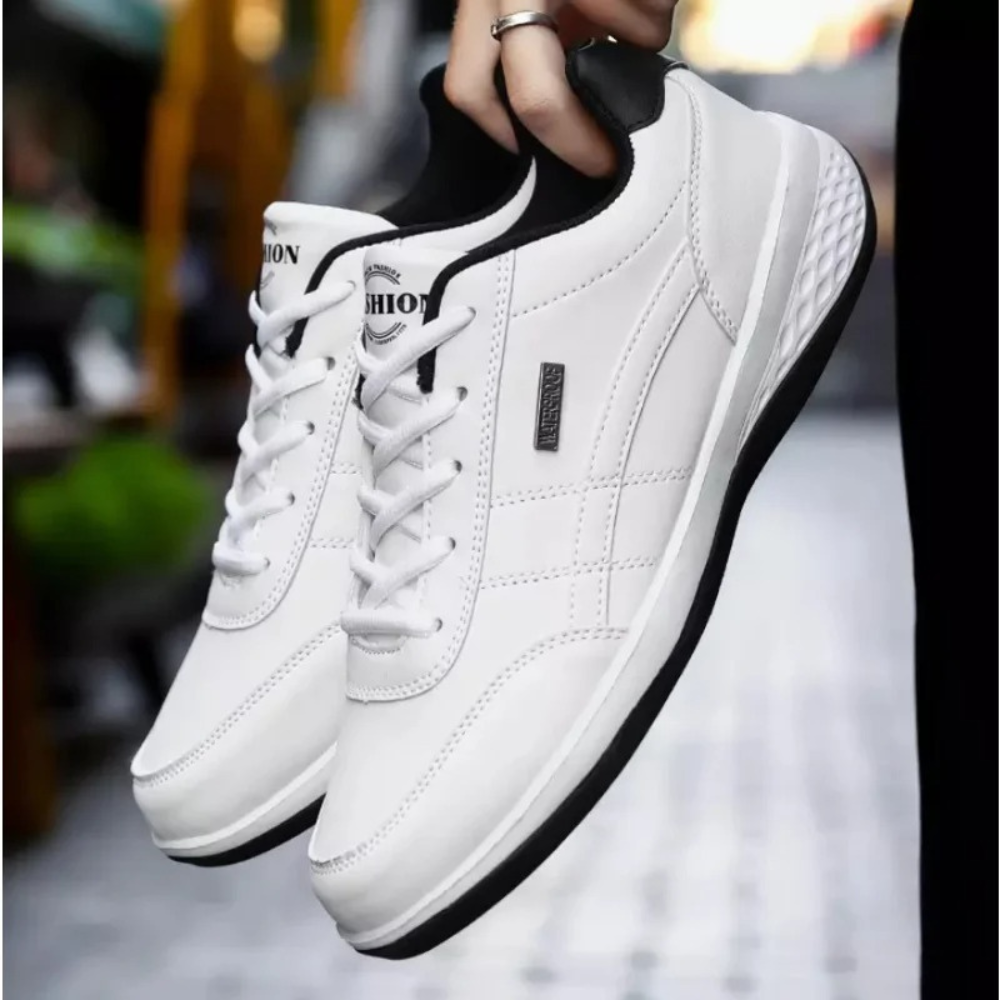 Stilfulla sneakers i läder med ortopediskt stöd