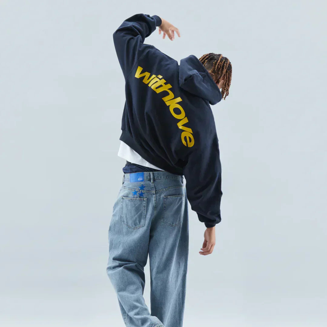 Kærlighed i Hvert Stik Hoodie