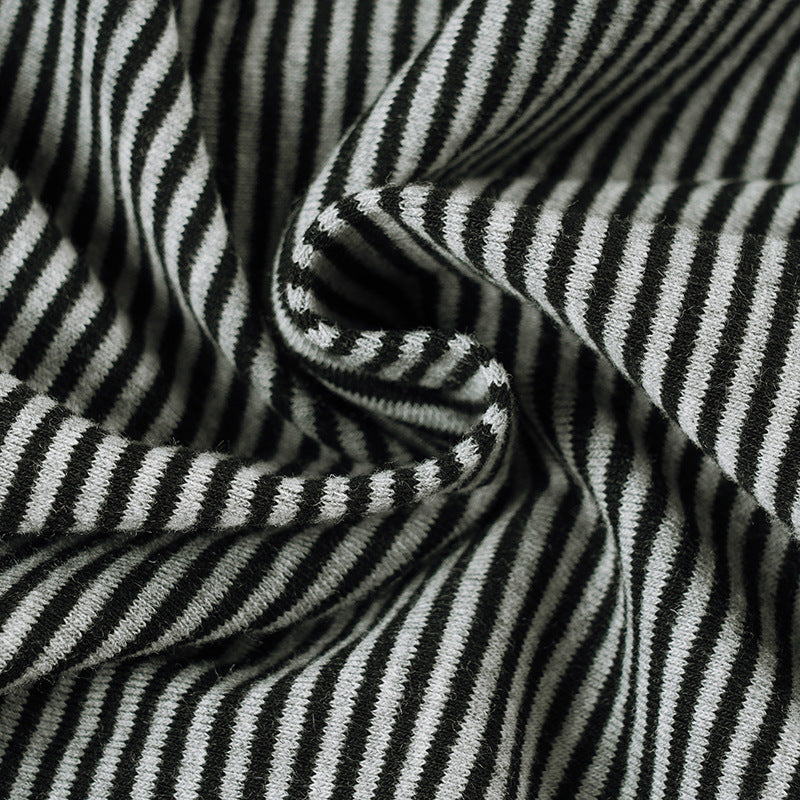 Asymmetrisk topp med stilren design från ModeEssens
