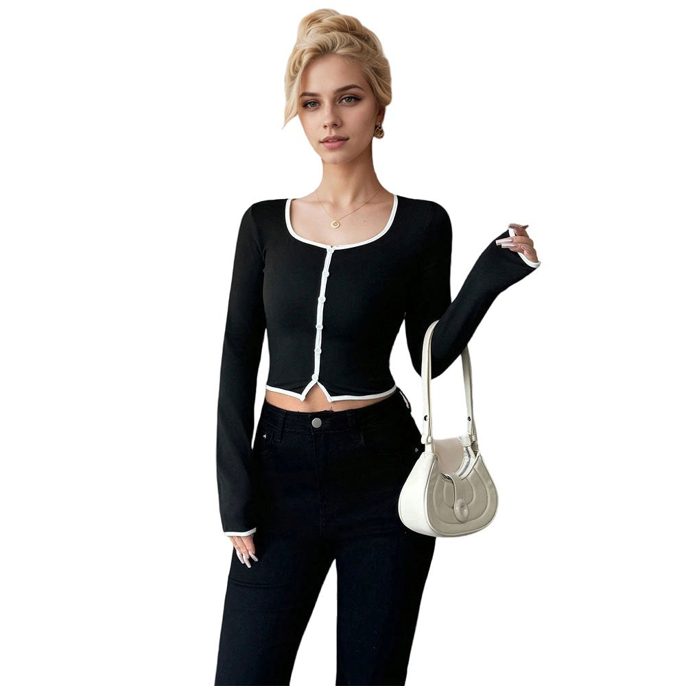 Modern, kortärmad blus med unik knappdesign