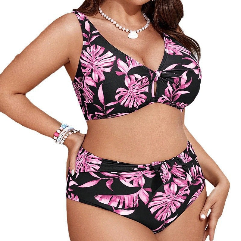 Somrigt Bikiniset med Blommönster och Hög Midja