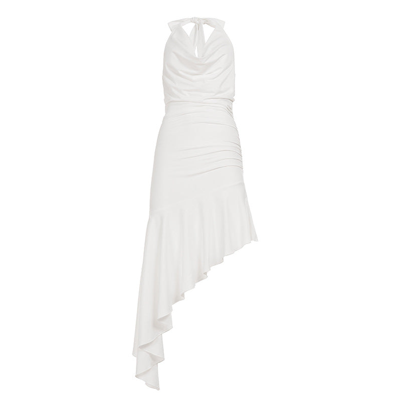 Elegant Asymmetrisk Maxiklänning med Halterneck och Volanger