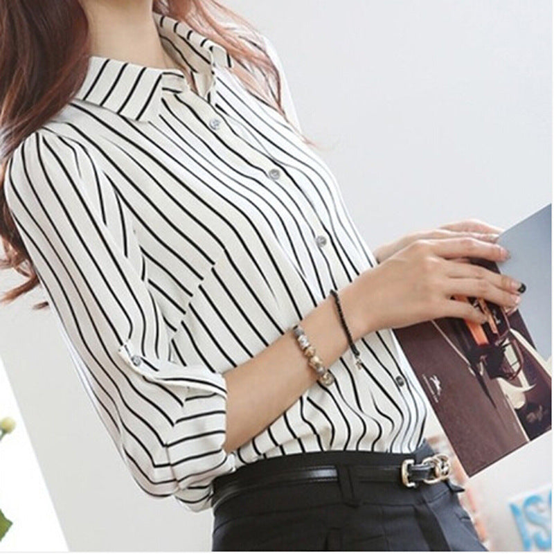 Moderne Bluse til Kvinder med Stilfulde Striber