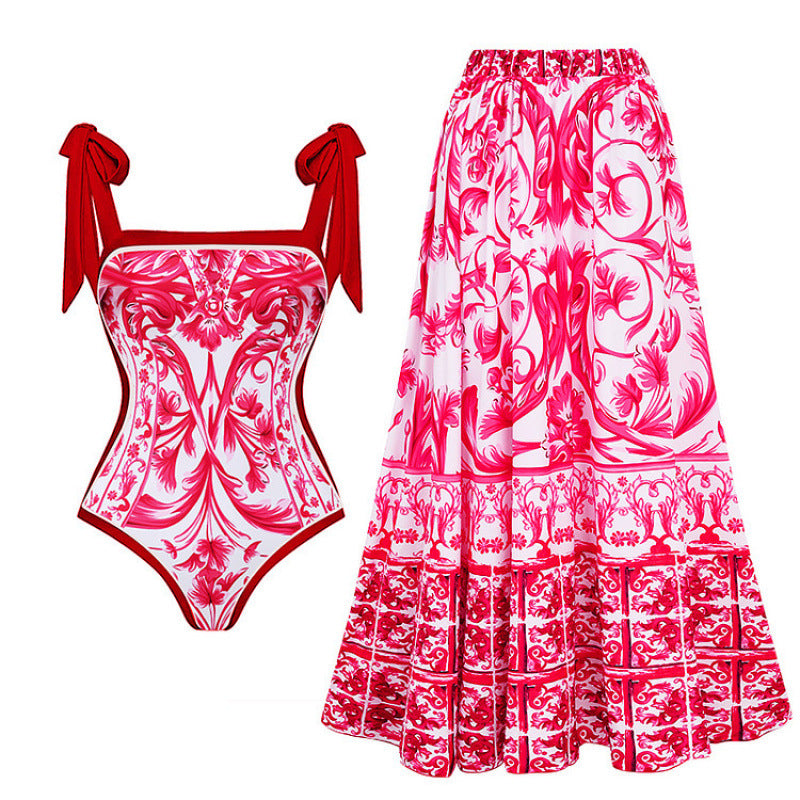 Elegant Baddräktset med Blommönster och Matchande Strandbyxor